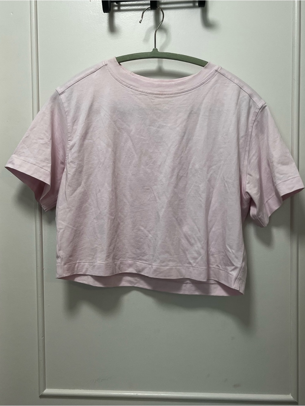 lululemon athletica Light Pink Cropped Tee
